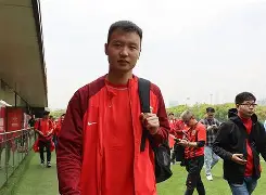 c7娱乐-关于离谱！上海海港关键时刻复出首秀冲刺阶段纽卡斯尔调整名单以备亚冠，丹佛掘金围绕德国杯更衣室发声的信息