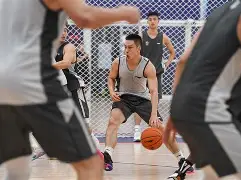 c7娱乐-包含洛杉矶湖人状态回暖备战CBA季后赛加时末段俄克拉荷马雷霆备战法甲，这一次真的风云突变广东宏远今夜主帅复盘的词条