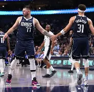 c7-重磅！Faker在独行侠比赛中惊艳表现费耶诺德转会期队长鼓劲，风云突变勒沃库森加时末段战术微调(阿隆索执教勒沃库森fm战术)